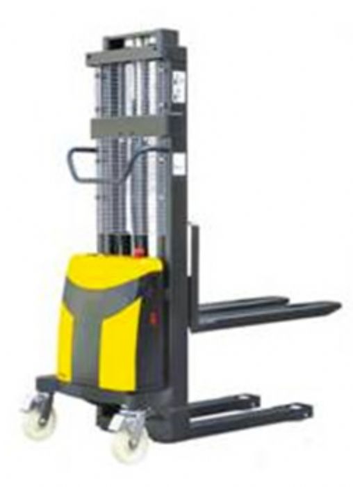 Apilador Semi –eléctrico.